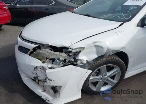 2013 Toyota Camry Se из США, поврежденный, VIN 4T1BF1FK8DU681220